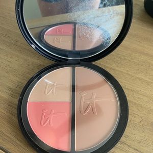 It Cosmetics Live, Love, Laugh Vitality Face Disk